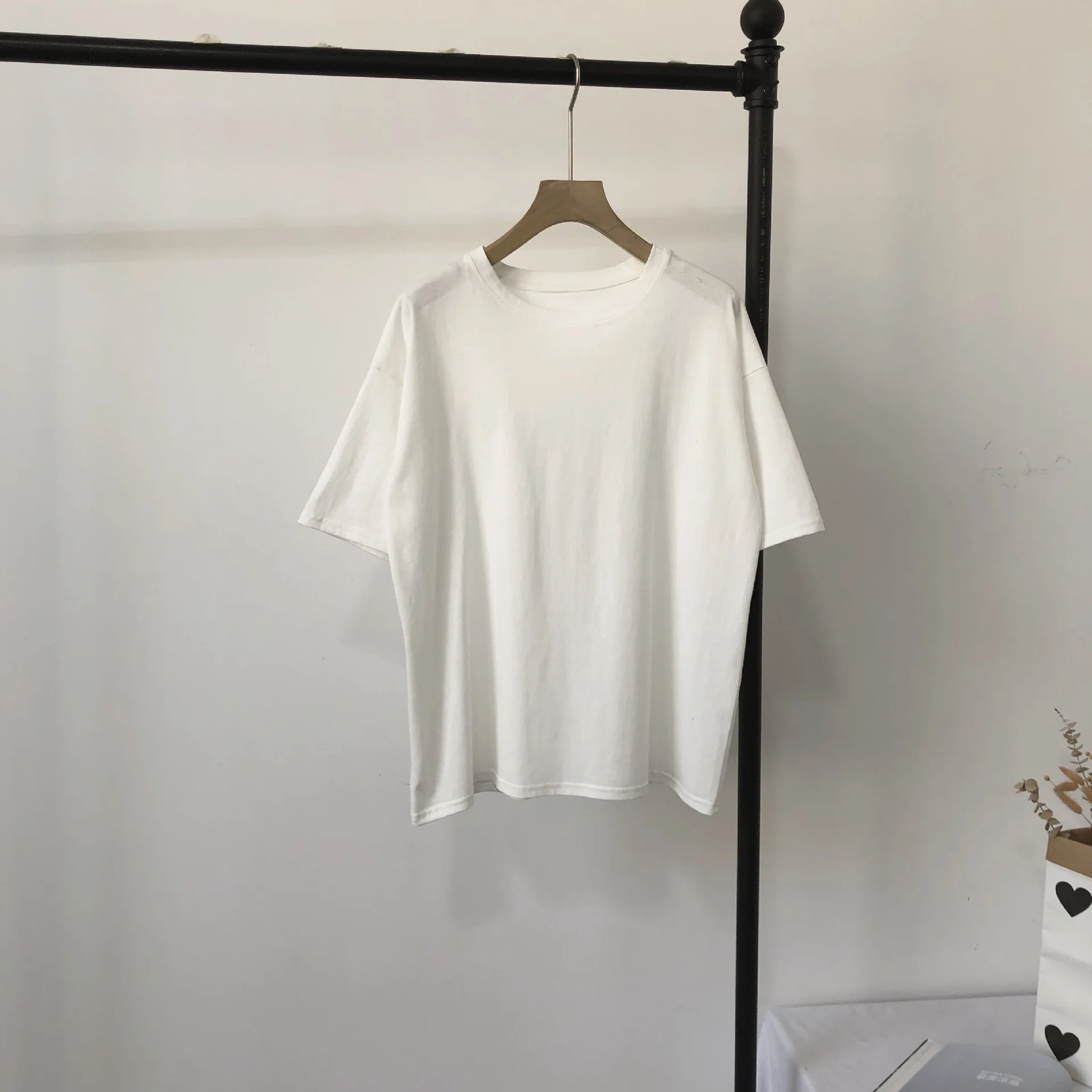 Fashion Logo Printing T Shirts Women's gray Short Sleeve Fashion 100% cotton Female T-Shirts
Fashion Logo Printing T Shirts Women's gray Short Sleeve Fashion 100% cotton Female T-Shirts