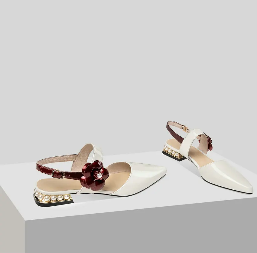 QUTAA 2021 String Bead Square Heel Sandals Flower Buckle Summer Female Shoes Pointed Toe Patent Leather Women Pumps Size 34-42
QUTAA 2021 String Bead Square Heel Sandals Flower Buckle Summer Female Shoes Pointed Toe Patent Leather Women Pumps Size 34-42