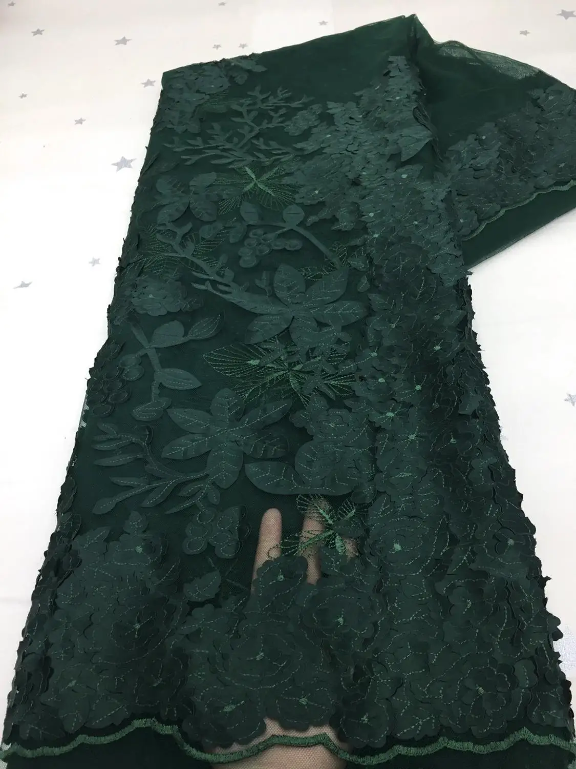 African lace Embroidered applique tulle lace fabric 5 yards 2020 new French lace fabric XZX-2031
African lace Embroidered applique tulle lace fabric 5 yards 2020 new French lace fabric XZX-2031