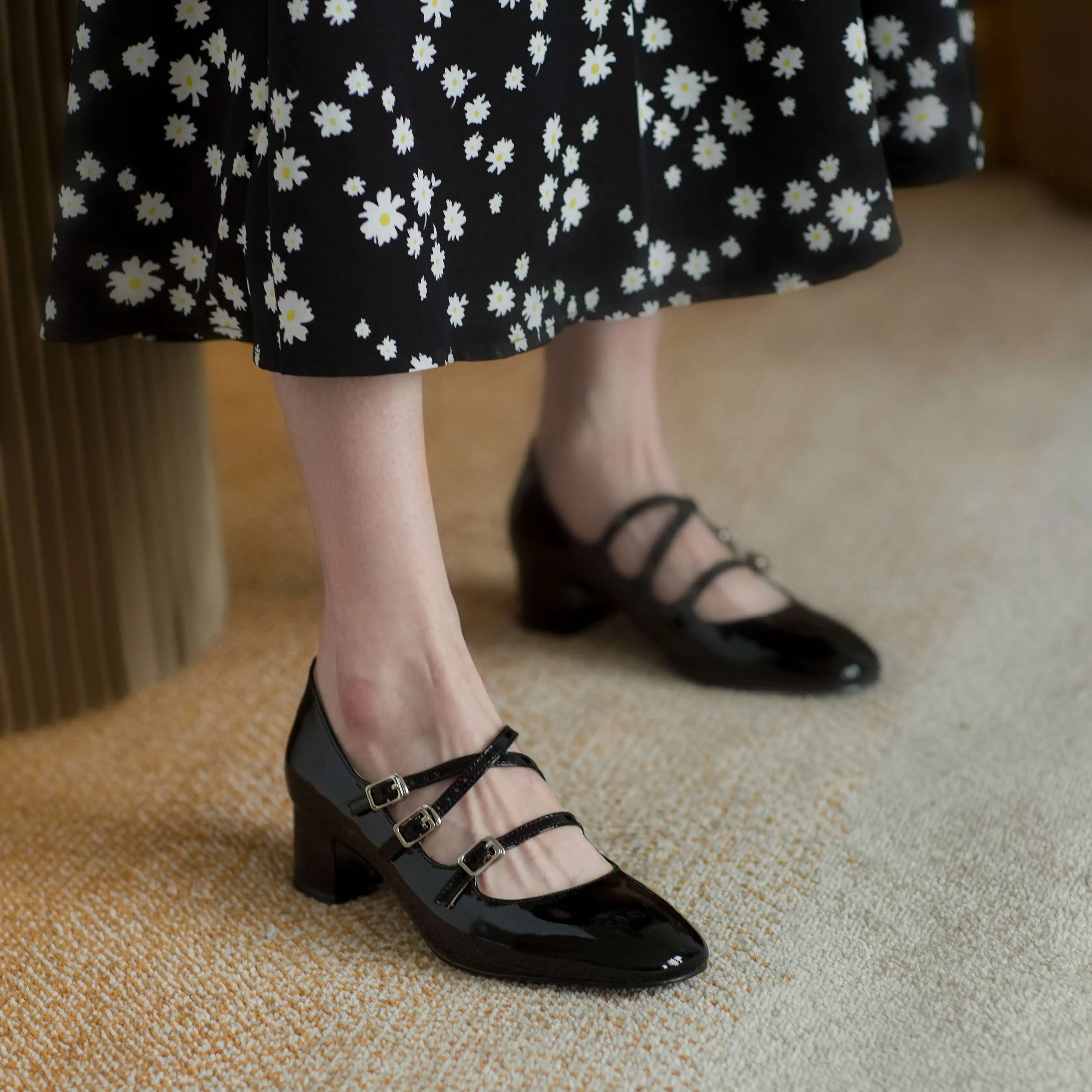 Krazing Pot 2020 hot sale Korean street Mary janes round toe med heel buckle strap pretty girls dating fashion women pumps L38
Krazing Pot 2020 hot sale Korean street Mary janes round toe med heel buckle strap pretty girls dating fashion women pumps L38