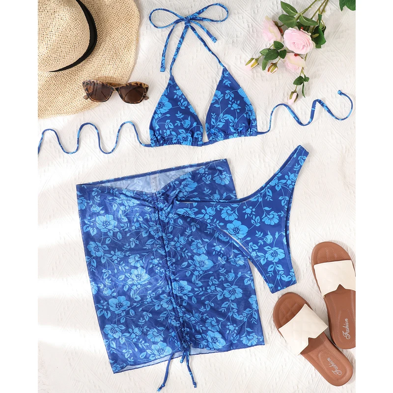 Mossha Floral print bikini set 2021 Sexy string halter swimsuit women High cut bathing suit 3 pieces swimwear Summer beach wear
Mossha Floral print bikini set 2021 Sexy string halter swimsuit women High cut bathing suit 3 pieces swimwear Summer beach wear