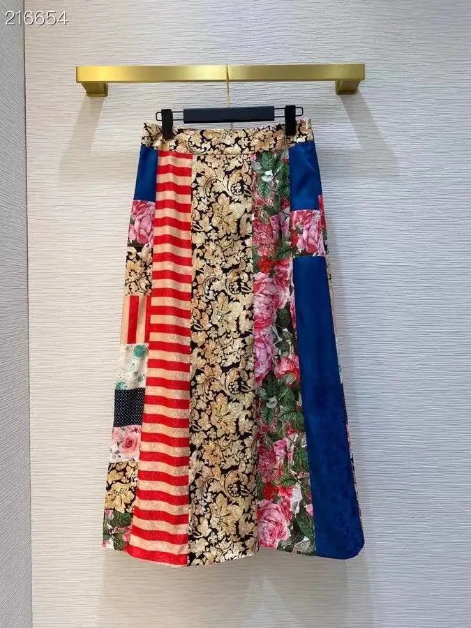 2021 Runway Designer Summer Fashion Midi Skirt Women High Waist Vintage Flowers Print Elegant A-Line Patchwork Skirts
2021 Runway Designer Summer Fashion Midi Skirt Women High Waist Vintage Flowers Print Elegant A-Line Patchwork Skirts