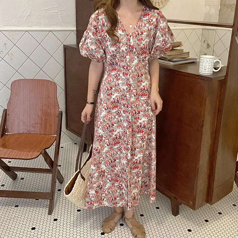 2021 New Vintage V-Neck Casual Lady Floral Printing Loose Retro Summer Short slevess Summer Dresses Vestidos
2021 New Vintage V-Neck Casual Lady Floral Printing Loose Retro Summer Short slevess Summer Dresses Vestidos