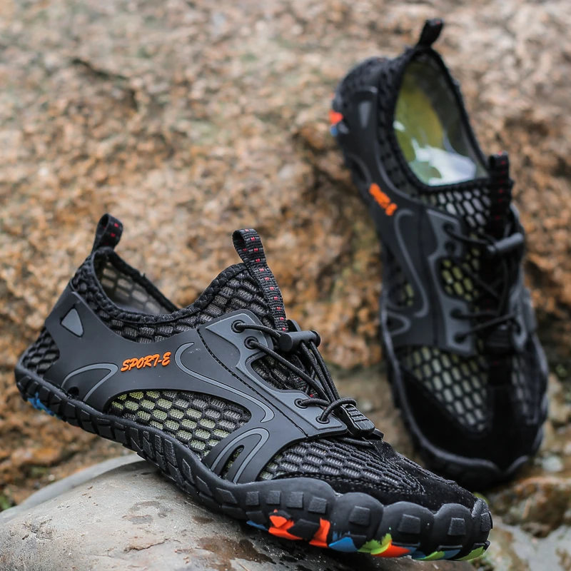 Man and Women Summer Outdoor hiking boots 2021 new non-slip sports shoes hiking shoes outdoor walking shoes travel combat boots
Man and Women Summer Outdoor hiking boots 2021 new non-slip sports shoes hiking shoes outdoor walking shoes travel combat boots