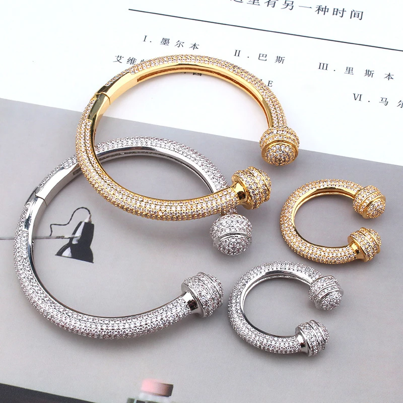Luxury high quality fine jewelry zircon golden bangle ring wristband fashion accessories bangles cuff bracelet wristlet jewel
Luxury high quality fine jewelry zircon golden bangle ring wristband fashion accessories bangles cuff bracelet wristlet jewel