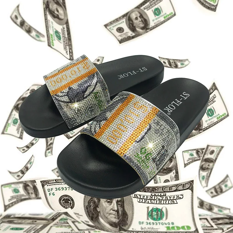 Woman's fashion Prevent slippery wear-resisting water diamond one-word flat-bottomed slippers transparent crystal house slippers
Woman's fashion Prevent slippery wear-resisting water diamond one-word flat-bottomed slippers transparent crystal house slippers