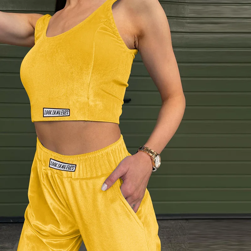 Summer Fashion Sports Style Two-piece New Korean Velvet Casual Loose Ladies Vest Trousers Suit Elastic Waist Pink -40
Summer Fashion Sports Style Two-piece New Korean Velvet Casual Loose Ladies Vest Trousers Suit Elastic Waist Pink -40