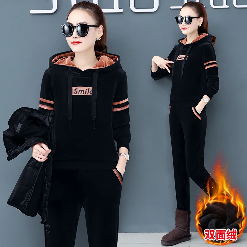 Velvet tracksuit for women 2020 winter female thickening lambs wool coat +pants suits women's plus size velvet 3-piece sets
Velvet tracksuit for women 2020 winter female thickening lambs wool coat +pants suits women's plus size velvet 3-piece sets