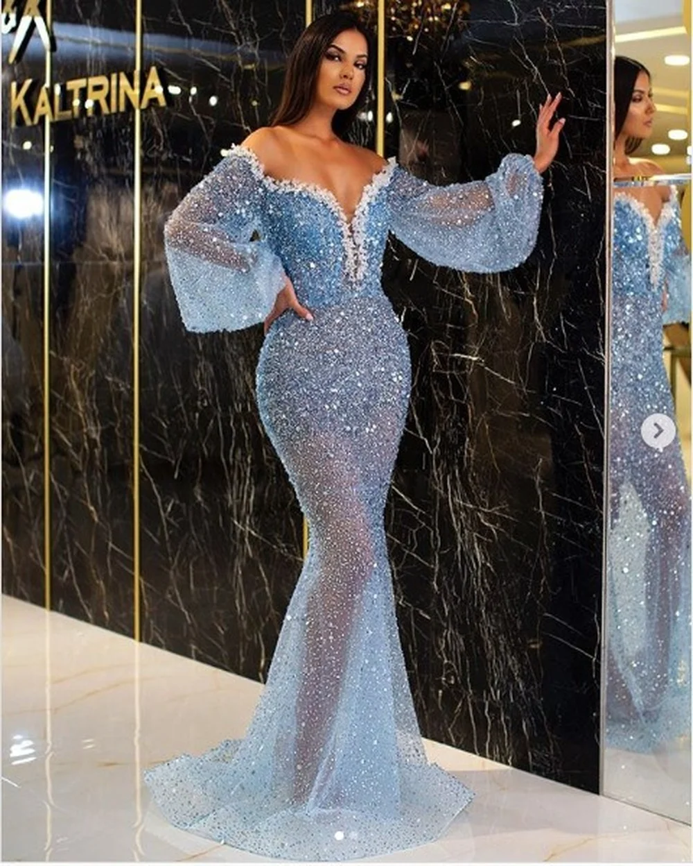 Lady Fashion Dress Strapless Backless Deep V Neck Skinny Long Dress Sexy Tight Club Party Temperament Mid-length A-line Skirt
Lady Fashion Dress Strapless Backless Deep V Neck Skinny Long Dress Sexy Tight Club Party Temperament Mid-length A-line Skirt
