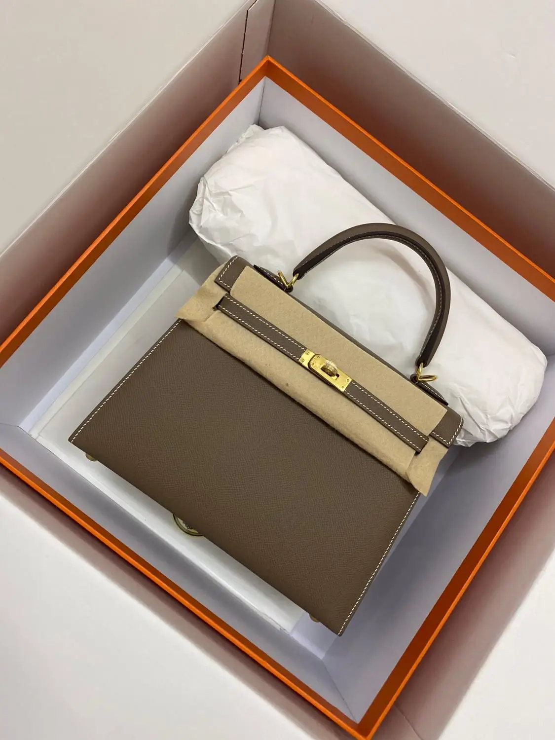 2021 New Fashion Women's Handbags KY 25CM All Colors And Sizes Can Be Customized Luxury Shoulder Bag
2021 New Fashion Women's Handbags KY 25CM All Colors And Sizes Can Be Customized Luxury Shoulder Bag
