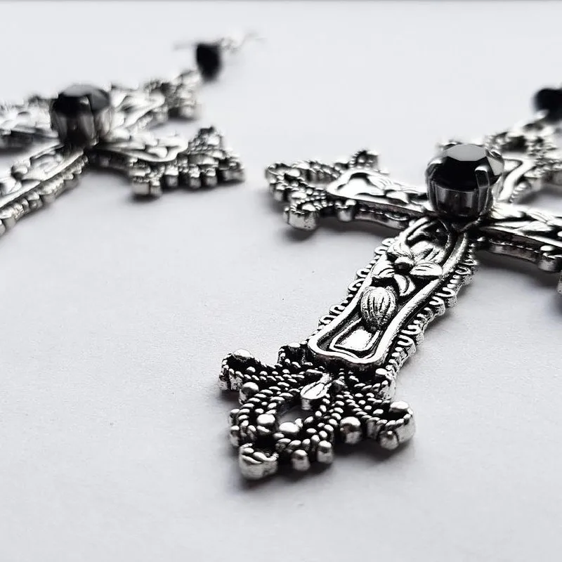 Готические Большие детализированные черные серьги-подвески в виде креста