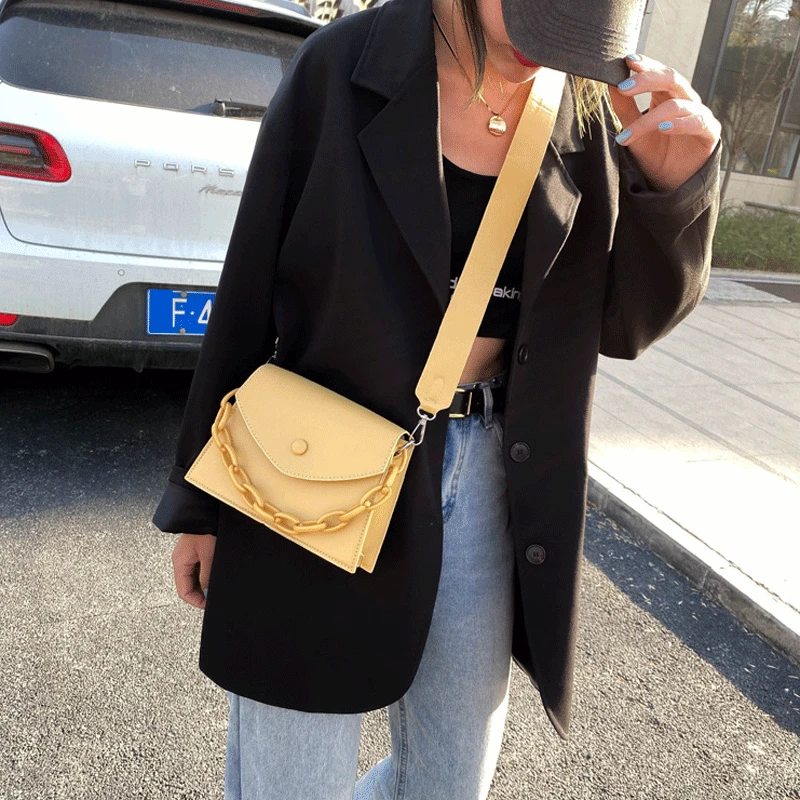 Women Casual Black Thick Chain Portable Shoulder Bag Wide Shoulder Strap Retro Crossbody Bag Lady 2021 New Small Square Bag
Women Casual Black Thick Chain Portable Shoulder Bag Wide Shoulder Strap Retro Crossbody Bag Lady 2021 New Small Square Bag