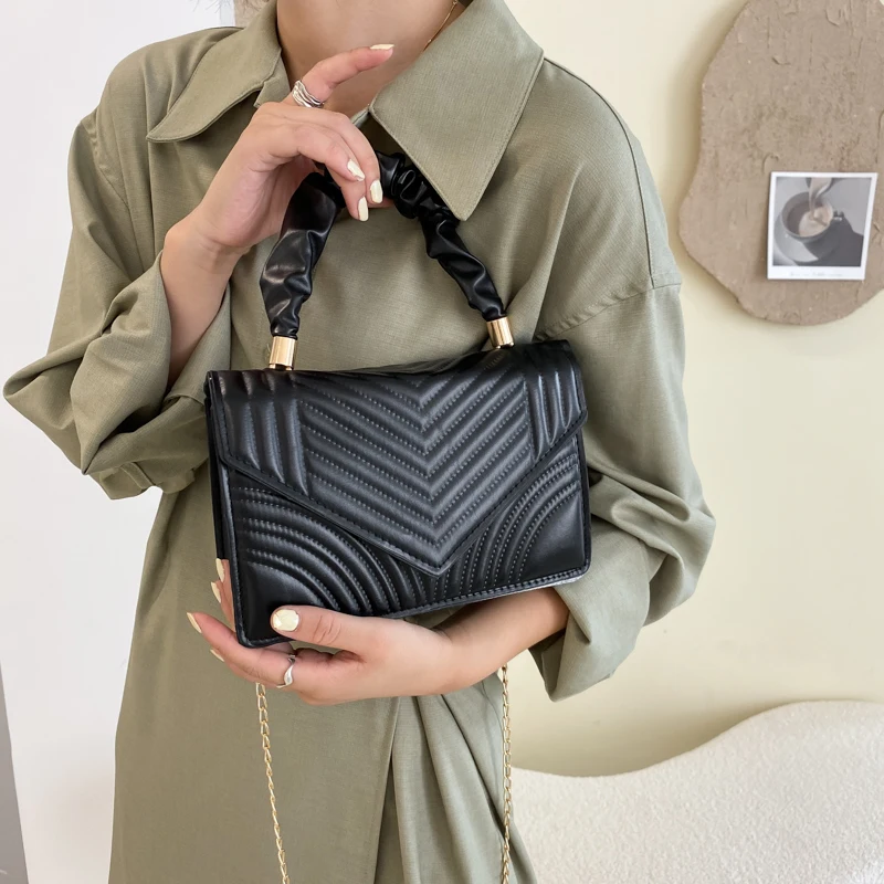 PU Leather Fashion Handbags For Women 2021Latest style All-match Shoulder Bags High Quality Leisure brand Chain Messenger bag
PU Leather Fashion Handbags For Women 2021Latest style All-match Shoulder Bags High Quality Leisure brand Chain Messenger bag