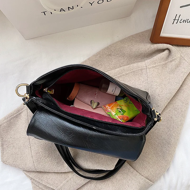 Soft PU Leather Ladies Shoulder Bag Simple Solid Color Female Casual Tote Handbags Large Capacity Women Crossbody Messenger Bags
Soft PU Leather Ladies Shoulder Bag Simple Solid Color Female Casual Tote Handbags Large Capacity Women Crossbody Messenger Bags