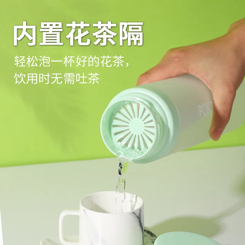New large-capacity sports frosted plastic outdoor portable plastic cup with rope CUP
New large-capacity sports frosted plastic outdoor portable plastic cup with rope CUP
