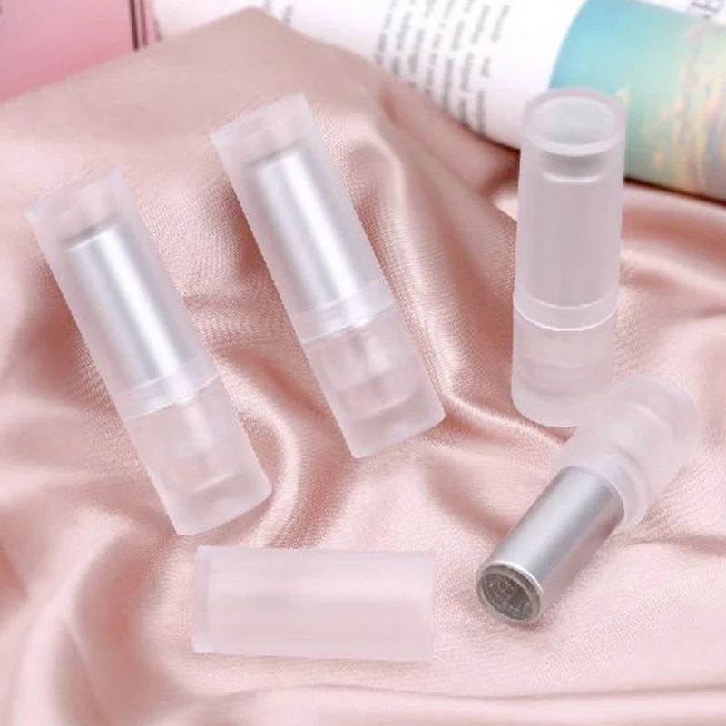 5 шт., пустые тюбики для губной помады, замороженные тубы контейнеров
5 шт., пустые тюбики для губной помады, замороженные тубы контейнеров