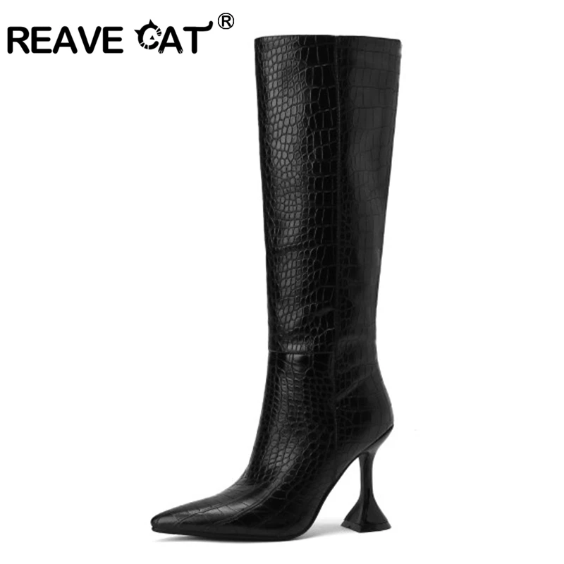 Женские кожаные сапоги до колена Reave Cat, модные сапоги с широкими штанинами и острым носком, женские вечерние Сапоги на каблуке, модель S2467
Женские кожаные сапоги до колена Reave Cat, модные сапоги с широкими штанинами и острым носком, женские вечерние Сапоги на каблуке, модель S2467