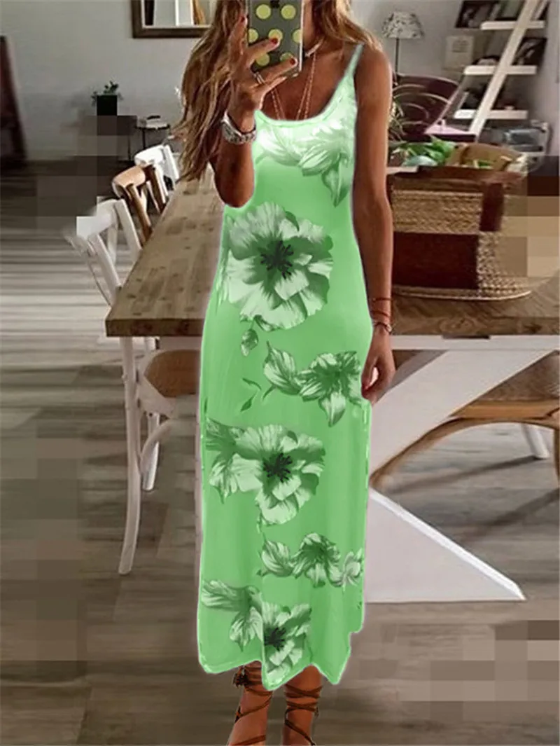Bohemian print loose casual maxi dress beach style sexy female dress thin shoulder halter floral dress summer new style
Bohemian print loose casual maxi dress beach style sexy female dress thin shoulder halter floral dress summer new style