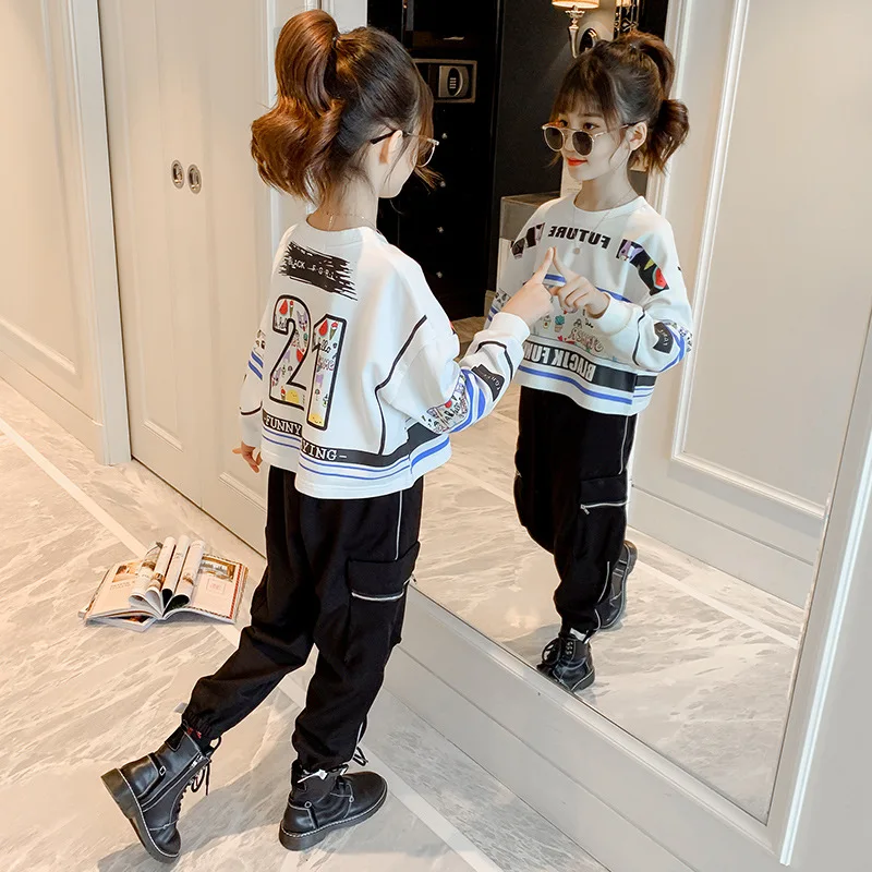 Splicing Spring Summer Baby Boys Girls Set Kids Sweatshirts +Pants Sport Teenage Tops Outwear Children Clothing Suit High Qualit
Splicing Spring Summer Baby Boys Girls Set Kids Sweatshirts +Pants Sport Teenage Tops Outwear Children Clothing Suit High Qualit