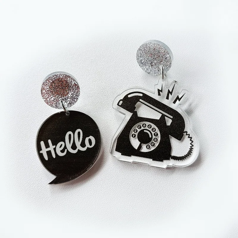 New Personality Cartoon Acrylic Hello Telephone Ear Stud For Women Girl Black White Creative Design Stud Earring Gift
New Personality Cartoon Acrylic Hello Telephone Ear Stud For Women Girl Black White Creative Design Stud Earring Gift