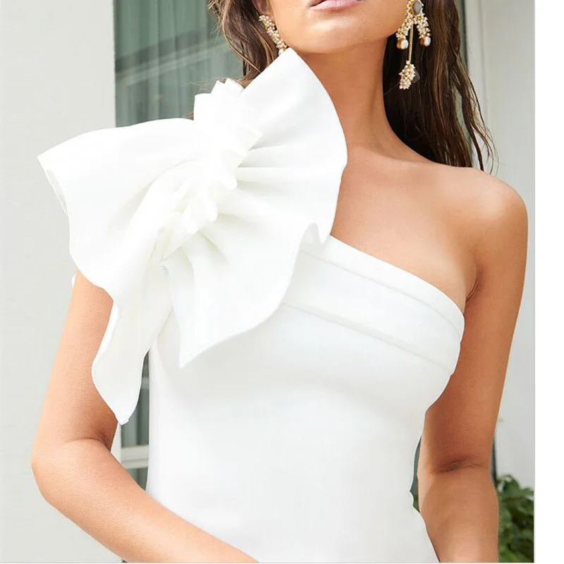 Linglewei New Spring and Summer Women's Dress Lotus leaf edge sexy Single shoulder Irregularity High elastic force dress
Linglewei New Spring and Summer Women's Dress Lotus leaf edge sexy Single shoulder Irregularity High elastic force dress