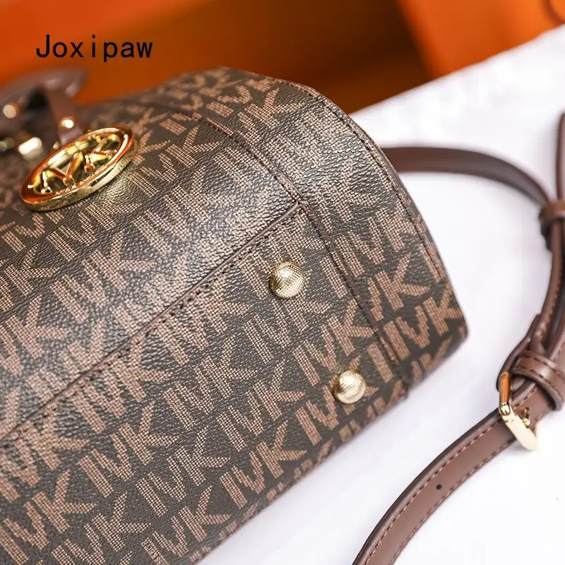 2021 female tote bag designer luxury handbag printing barrel simple female bag famous brand shoulder bag lady leather handbag
2021 female tote bag designer luxury handbag printing barrel simple female bag famous brand shoulder bag lady leather handbag