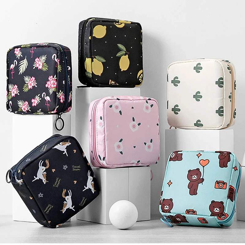 New Fashion Portable Coin Purse, Super Large Capacity Waterproof Lipstick Cosmetic Bag, Compact And Can Put The Bag Storage Bag
New Fashion Portable Coin Purse, Super Large Capacity Waterproof Lipstick Cosmetic Bag, Compact And Can Put The Bag Storage Bag