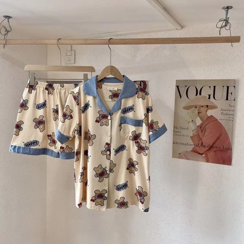 Japanese Couple Pajama Set 2021 Summer New Kawaii Sleepwear Cute Cartoon Bear Print Pyjamas Loose Lapel Pijamas 2Piece Home Suit
Japanese Couple Pajama Set 2021 Summer New Kawaii Sleepwear Cute Cartoon Bear Print Pyjamas Loose Lapel Pijamas 2Piece Home Suit