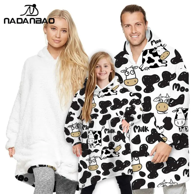 NADANBAO 2021 Winter Warming Hooded Sweatshirts Loose Digital Prined Parent-child Wear Mink Velvet Wearable Blanket Coat At Home
NADANBAO 2021 Winter Warming Hooded Sweatshirts Loose Digital Prined Parent-child Wear Mink Velvet Wearable Blanket Coat At Home