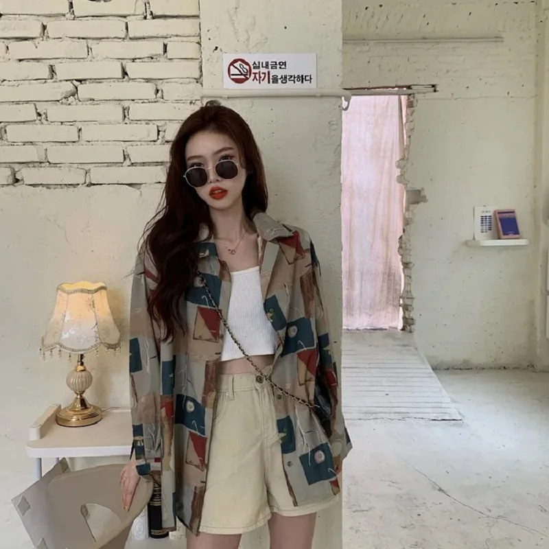 Chic Vintage Patchwork Printing Loose Women's Shirt Long Sleeve Loose Women Blouse 2021 Summer Button Up Female Clothing Tops
Chic Vintage Patchwork Printing Loose Women's Shirt Long Sleeve Loose Women Blouse 2021 Summer Button Up Female Clothing Tops