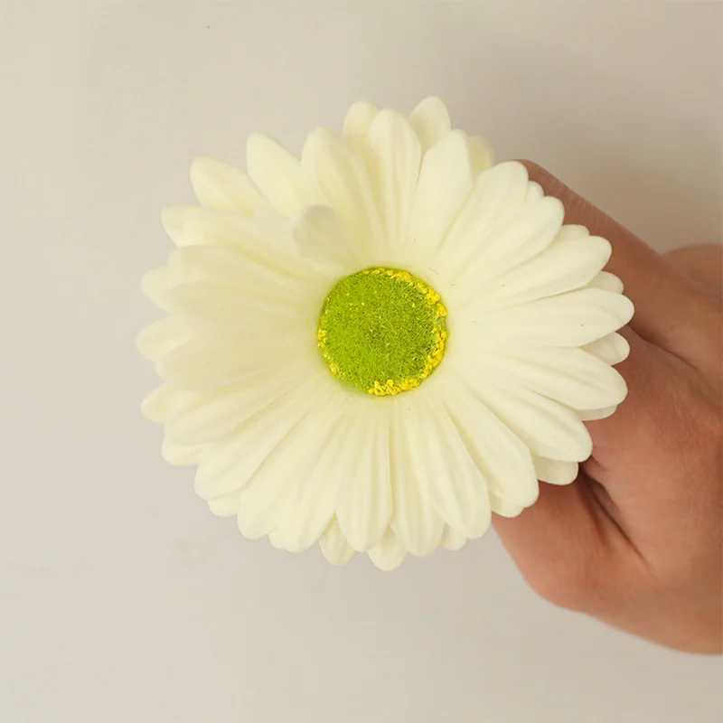 10 Sticks of Artificial Gerbera Gerbera Flower Suitable for Home Decoration Wedding Venue Desktop Bonsai Simulation Plant
10 Sticks of Artificial Gerbera Gerbera Flower Suitable for Home Decoration Wedding Venue Desktop Bonsai Simulation Plant