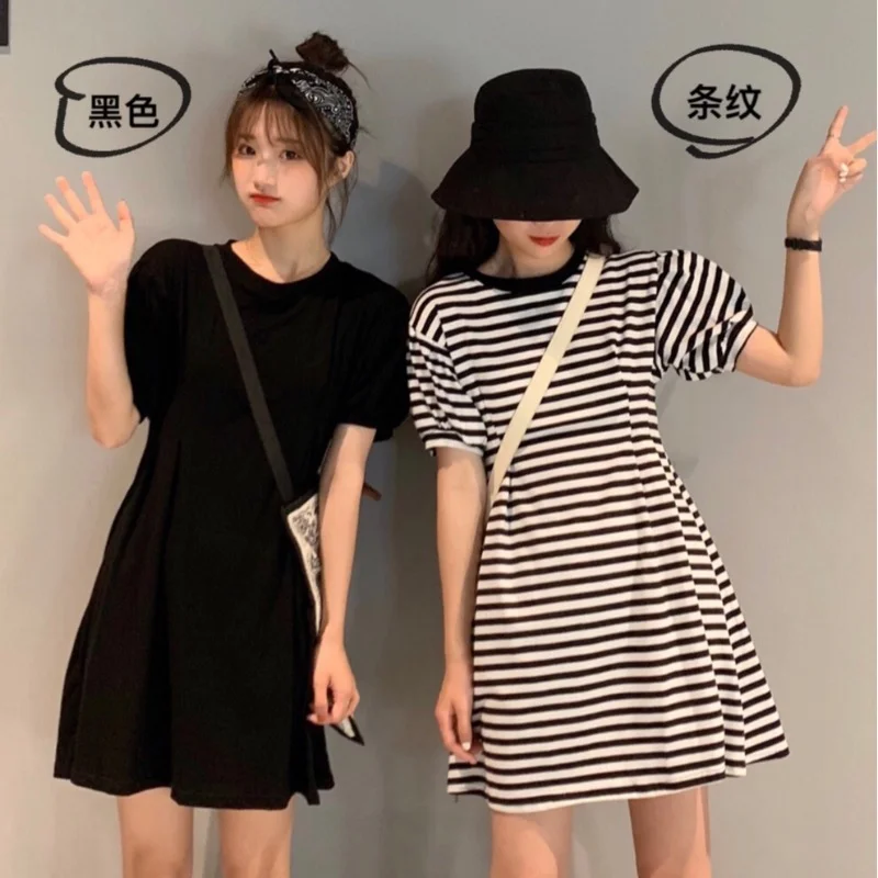 College Style Striped Short-sleeved T-shirt Dress Female Summer Tie Waist Waist First Love A-line Skirt Dress
College Style Striped Short-sleeved T-shirt Dress Female Summer Tie Waist Waist First Love A-line Skirt Dress