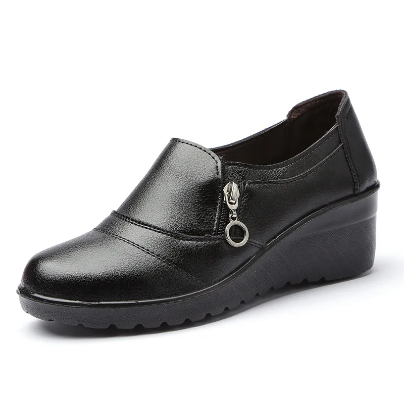 Women COMFORT MOTHER SHOES New Autumn Soft PU Leather Platform Shoes Woman Zip Low Wedges Shoes Size Plus 35-41 778
Women COMFORT MOTHER SHOES New Autumn Soft PU Leather Platform Shoes Woman Zip Low Wedges Shoes Size Plus 35-41 778