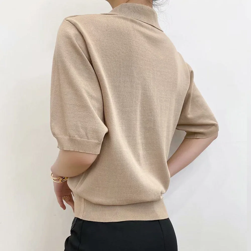 2021 spring new women's Polo collar knitted short-sleeved women's lapel top loose and breathable comfortable ice silk sweater
2021 spring new women's Polo collar knitted short-sleeved women's lapel top loose and breathable comfortable ice silk sweater