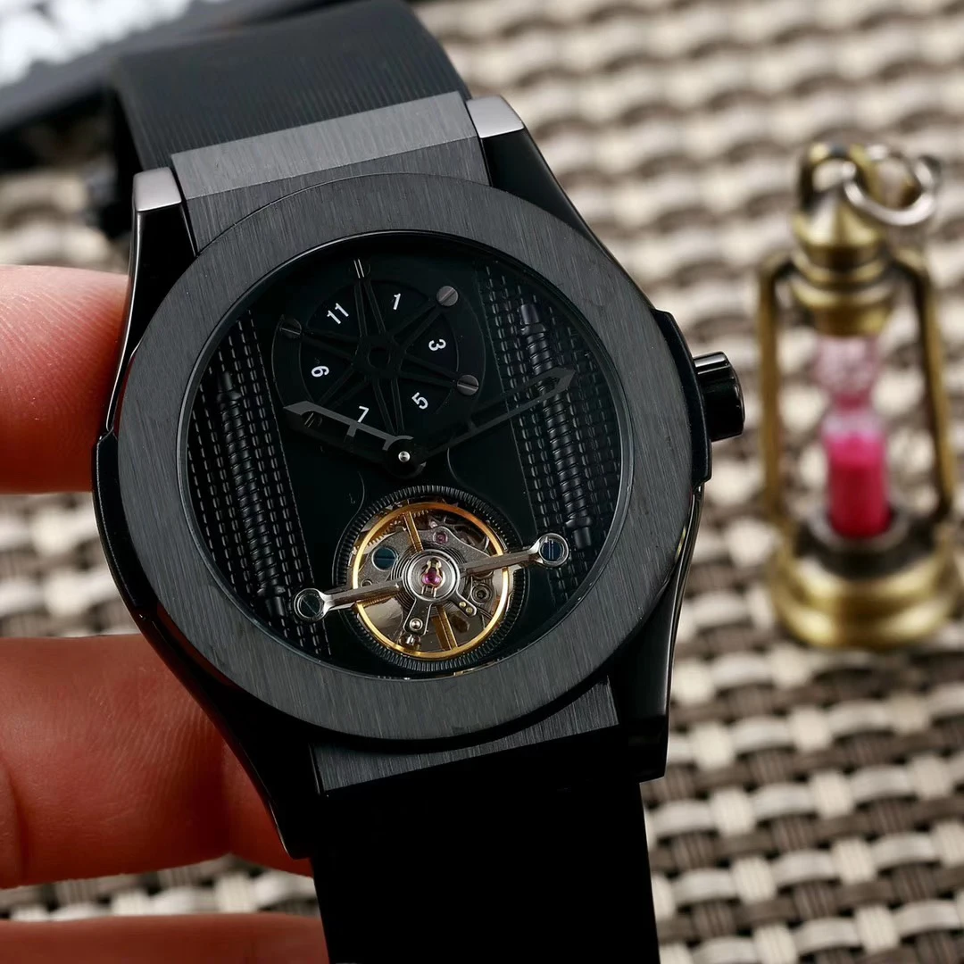 Luxury Brand New Men Gold Black Automatic Mechanical Sapphire Tourbillon Watch Transparent Rubber Blue Leather Sport White Dial 
Luxury Brand New Men Gold Black Automatic Mechanical Sapphire Tourbillon Watch Transparent Rubber Blue Leather Sport White Dial