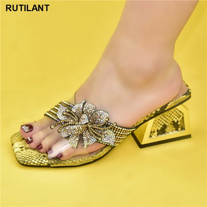 Designer Shoes Women Luxury Women Italian Shoes Decorated with Rhinestone Wedding Shoes for Women Bride Slip on High Heels
Designer Shoes Women Luxury Women Italian Shoes Decorated with Rhinestone Wedding Shoes for Women Bride Slip on High Heels
