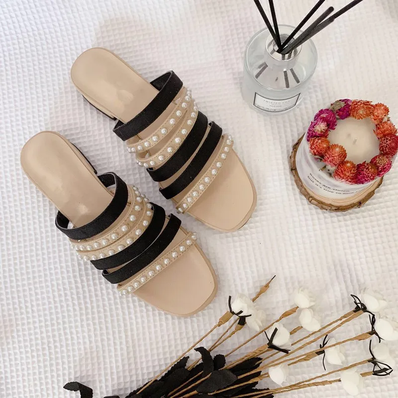 Luxury Women's Slippers High Heel Shoes For Women Hot Sell Fashion Ladies Shoes for Beach 2020 New Fashion Summer Slippers
Luxury Women's Slippers High Heel Shoes For Women Hot Sell Fashion Ladies Shoes for Beach 2020 New Fashion Summer Slippers