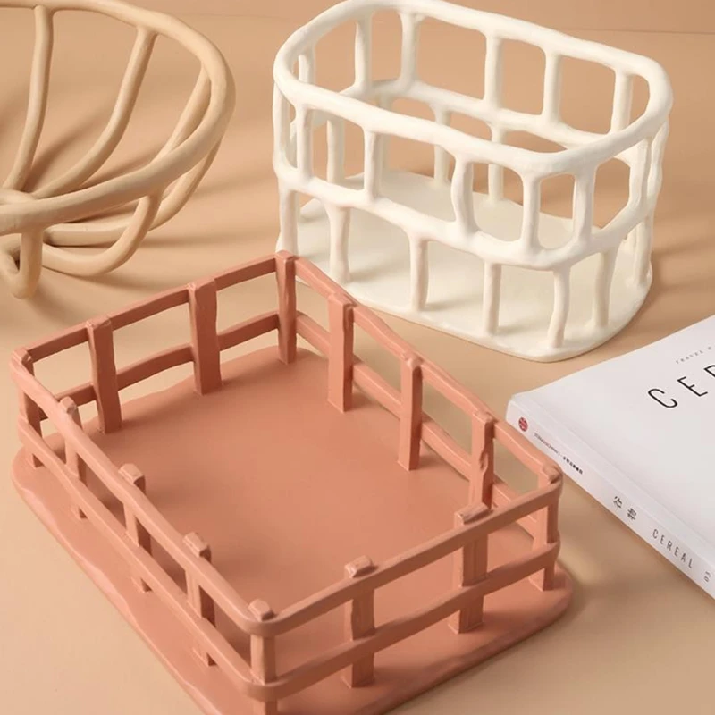 Creative Hollow Fruit Storage Basket Dessert Organizer Plate Bread Serving Handcrafted Tray Platter Retro Classic Decorative Ph 
Creative Hollow Fruit Storage Basket Dessert Organizer Plate Bread Serving Handcrafted Tray Platter Retro Classic Decorative Ph