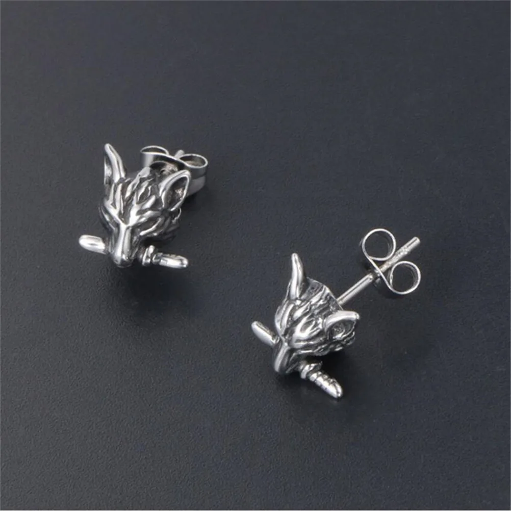 Retro Fashion Domineering Wolf Head Animal Earrings Men and Women Goth Punk Accessories Holiday Jewelry Gifts Wholesale
Retro Fashion Domineering Wolf Head Animal Earrings Men and Women Goth Punk Accessories Holiday Jewelry Gifts Wholesale
