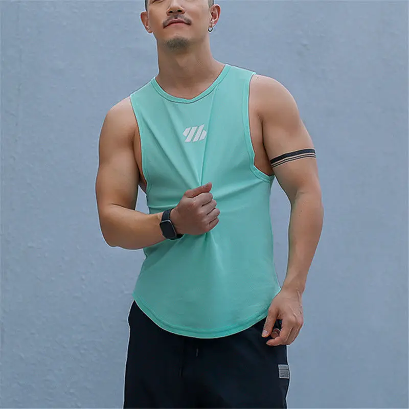 2021 new men's sleeveless vest quick-drying sports fitness T-shirt large size basketball training suit beach casual wear
2021 new men's sleeveless vest quick-drying sports fitness T-shirt large size basketball training suit beach casual wear