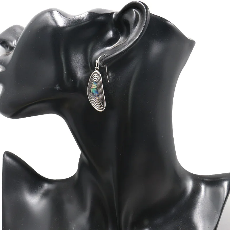 Fashion Personality Explosion Style Natural Colored Shell Earrings Geometric Stripe Oval Long Earrings 
Fashion Personality Explosion Style Natural Colored Shell Earrings Geometric Stripe Oval Long Earrings