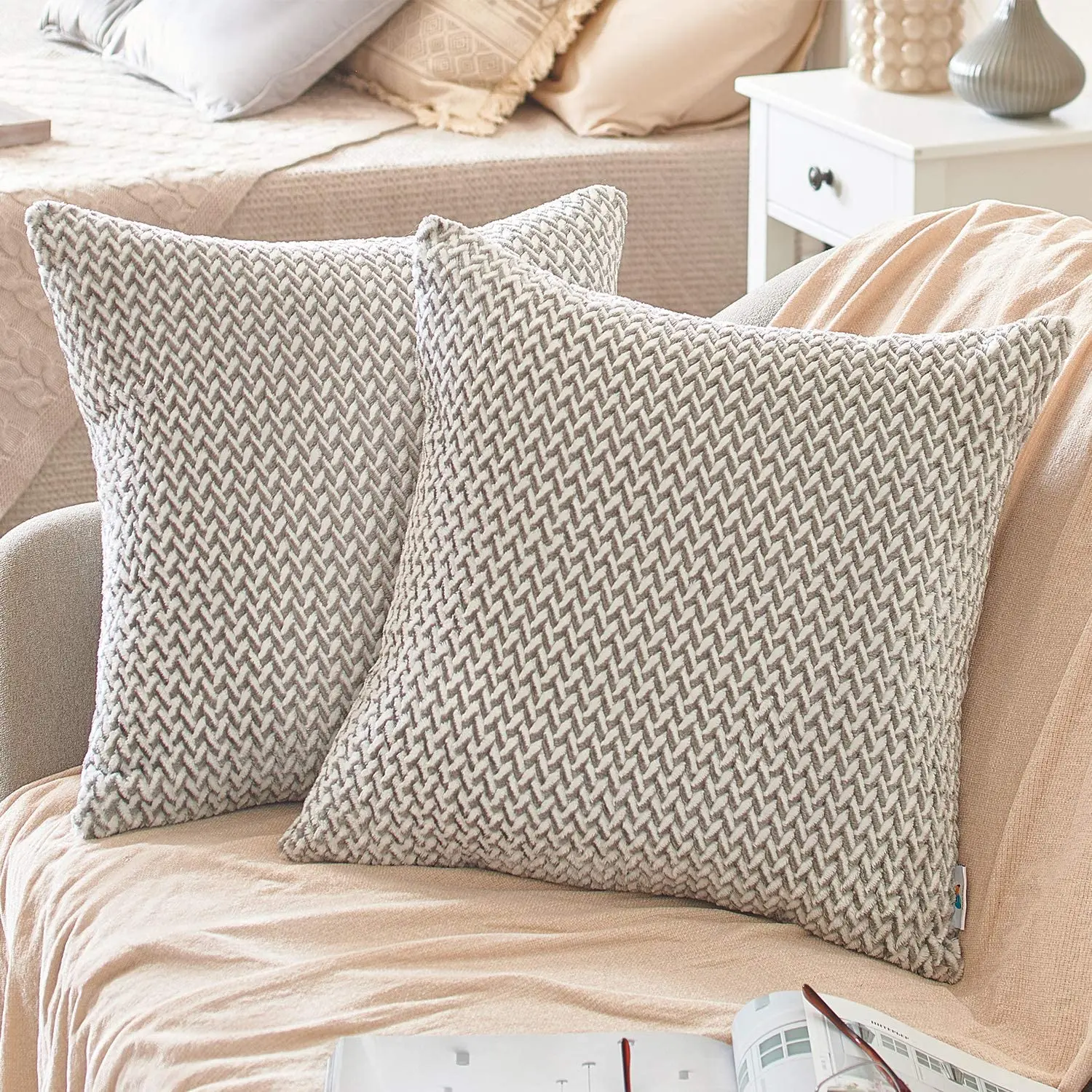 Nordic Cushion Cover Plush Pillow Cover For Sofa Living Room 45*45 Decorative Housse De Coussin Nordic Home Decor
Nordic Cushion Cover Plush Pillow Cover For Sofa Living Room 45*45 Decorative Housse De Coussin Nordic Home Decor