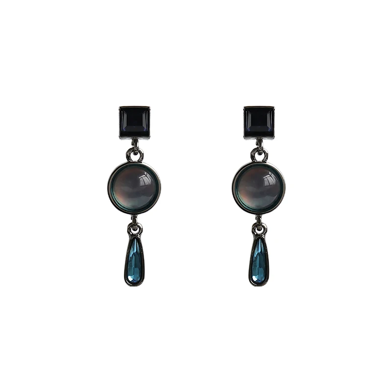 2020 new geometric cat's eye gem long earrings European and American fashion female jewelry Korean Earrings
2020 new geometric cat's eye gem long earrings European and American fashion female jewelry Korean Earrings