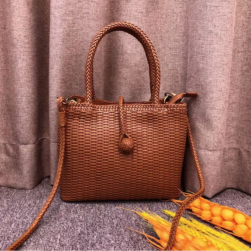 2021 New leather Hand-woven Bag ethnic style shoulder bag high quality messenger bag luxury handbag large capacity female bag
2021 New leather Hand-woven Bag ethnic style shoulder bag high quality messenger bag luxury handbag large capacity female bag