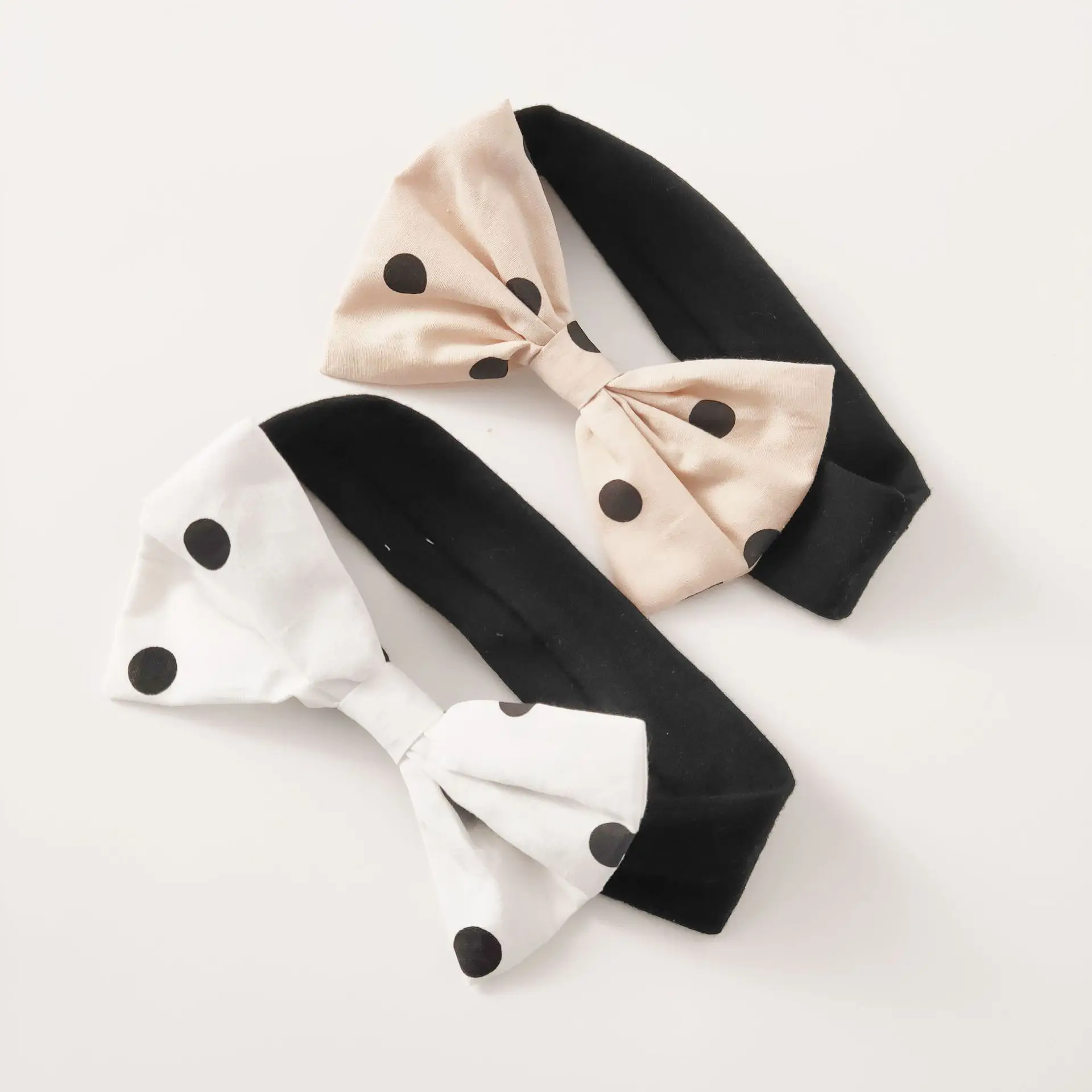 Summer New baby Cotton Jumpsuit Baby Boy Girl Jumpsuit Short Sleeve Dot Clothes pants Headband Three-piece children's Jumpsuit
Summer New baby Cotton Jumpsuit Baby Boy Girl Jumpsuit Short Sleeve Dot Clothes pants Headband Three-piece children's Jumpsuit
