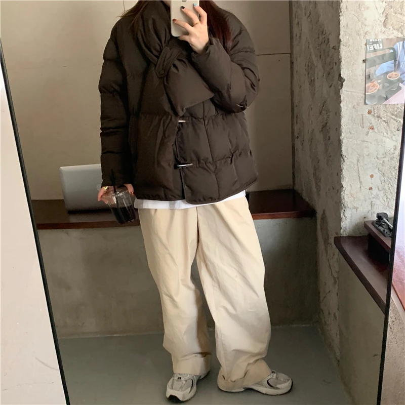 Ladies Autumn And Winter Jacket Thick Horn Buckle Cotton Jacket Short Jacket Free Scarf Solid Color Casual Loose
Ladies Autumn And Winter Jacket Thick Horn Buckle Cotton Jacket Short Jacket Free Scarf Solid Color Casual Loose