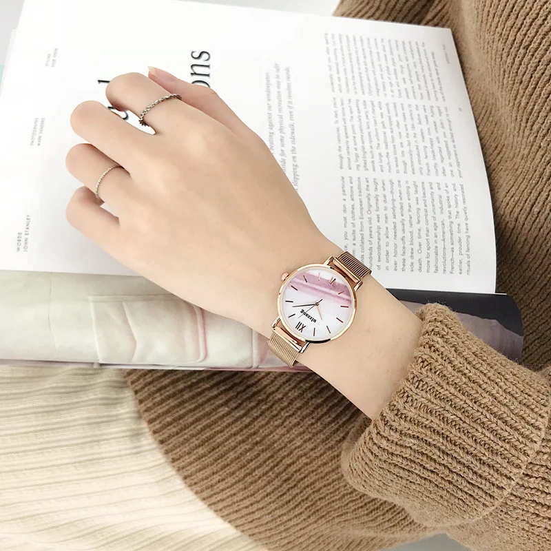2020 Luxury Watches Exquisite Women Vintage Marble Watch Korean Style Retro Quartz Clock Female Rose Gold Mesh Belt Wristwatches
2020 Luxury Watches Exquisite Women Vintage Marble Watch Korean Style Retro Quartz Clock Female Rose Gold Mesh Belt Wristwatches