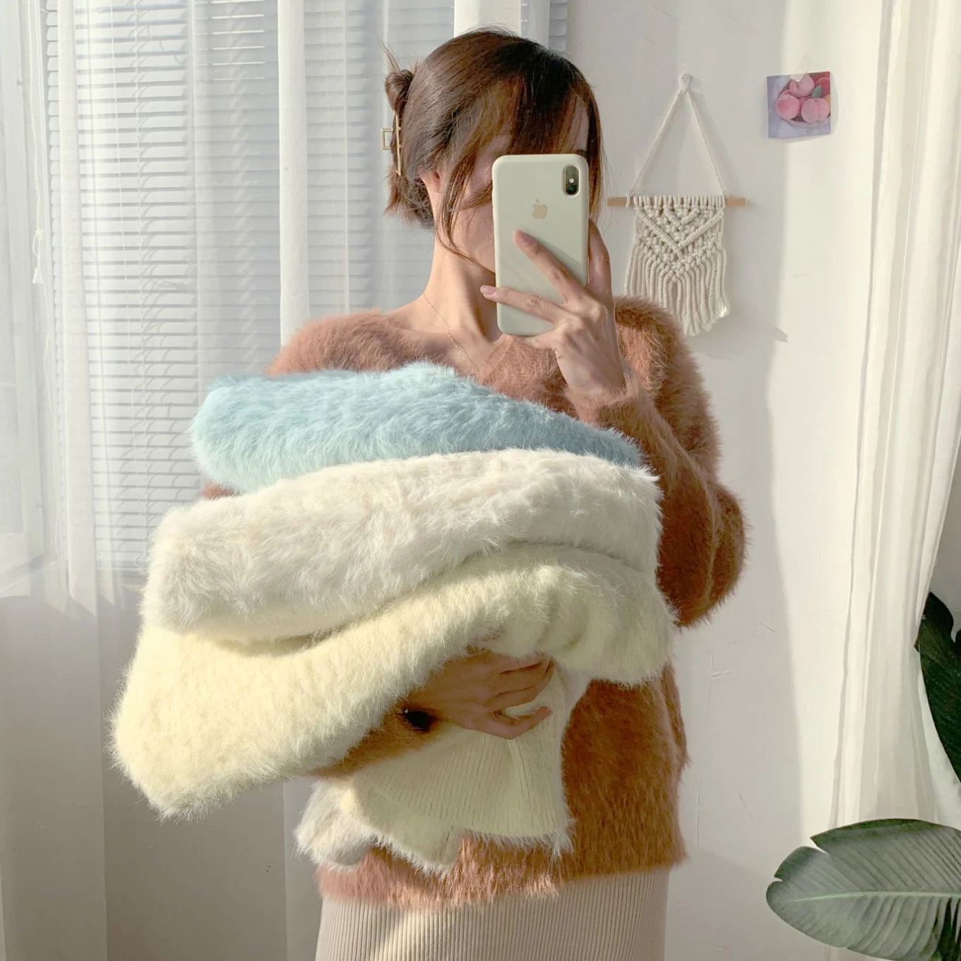 JSXDHK High Quality Autumn Winter Soft Mohair Loose Pullovers Lazy Style Women V Neck Thick Warm Knitted Mink Cashmere Sweaters
JSXDHK High Quality Autumn Winter Soft Mohair Loose Pullovers Lazy Style Women V Neck Thick Warm Knitted Mink Cashmere Sweaters