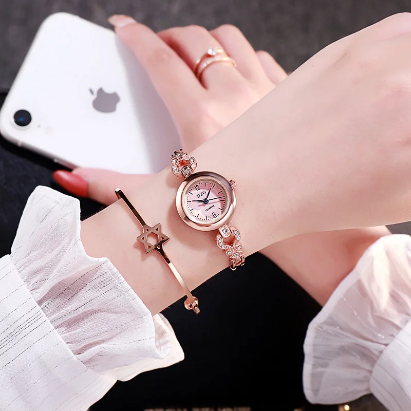 DZG new retro girl thin chain watch literary female Korean version simple student wild personality bracelet
DZG new retro girl thin chain watch literary female Korean version simple student wild personality bracelet