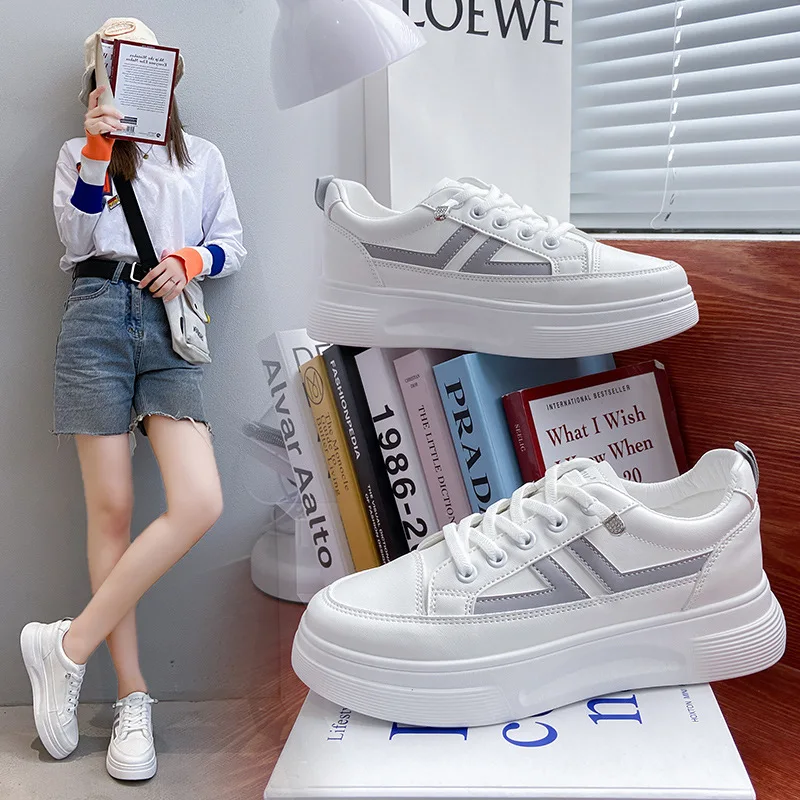 Ins trendy little white shoes female 2021 autumn new Korean thick bottomed muffin board shoes female students breathable leisure
Ins trendy little white shoes female 2021 autumn new Korean thick bottomed muffin board shoes female students breathable leisure